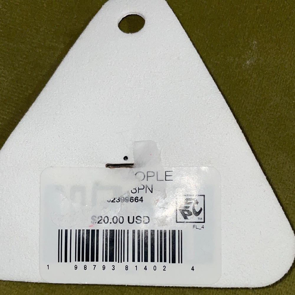 Free People Beaded heart patriotic Brooch - Blue, Red and White​ - Picture 2 of 2